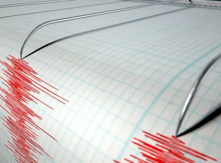 earthquake seismograph